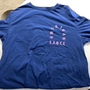 American Eagle T shirt